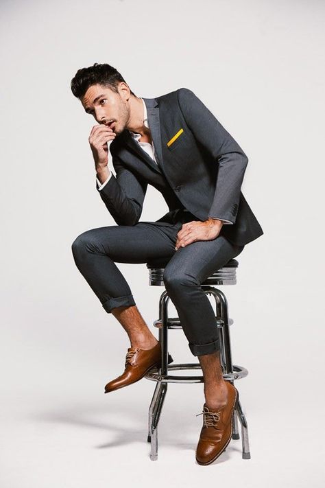 Dark Grey Suit With Wingtips fashion style suit mens fashion men's fashion fashion and style slim suit wingtip Gentleman Mode, Male Outfits, A Man In A Suit, Man In A Suit, 사진 촬영 포즈, Img Models, Modern Gentleman, Suit Style, Well Dressed Men