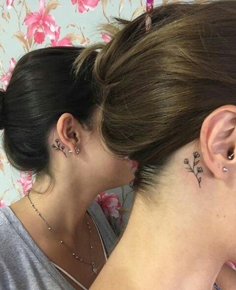 Small Rib Tattoos, Behind Ear Tattoos, Small Shoulder Tattoos, Bestie Tattoo, Ear Tattoo Ideas, Ear Tattoos, Small Flower Tattoos, Dainty Tattoos, Artistic Inspiration