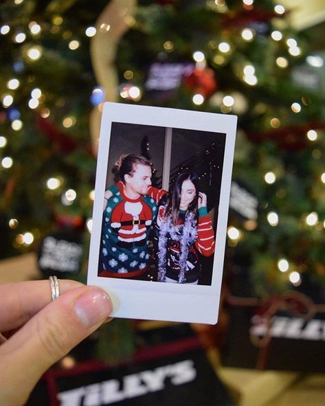 … Polaroid Idea, Christmas Polaroid, Friends Polaroid, Polaroid Ideas, Ugly Sweater Day, Friendship Pictures, Polaroid Picture, Instax Photos, Polaroid Photo