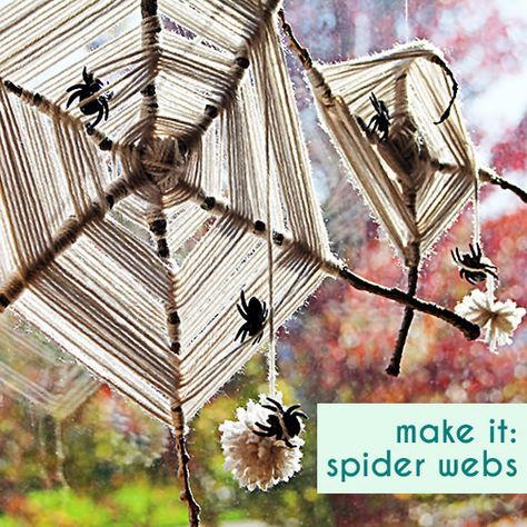 Kids Halloween Craft - DIY Sticks and Twine Spiderweb For Fun + Festive Halloween Decorations Stick Spider, Eye Mandala, Handmade Charlotte, Spider Webs, Halloween Spider Web, Autumn Crafts, Halloween Diy Crafts, Beltane, Halloween Crafts For Kids