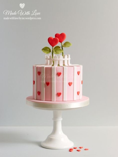 Anniversary Cake Designs, Happy Anniversary Cakes, Fondant Cake Designs, Mini Torte, Chocolate Cake Decoration, Mini Cakes Birthday, Creative Cake Decorating, Cake Decorating Frosting, Valentines Day Cakes