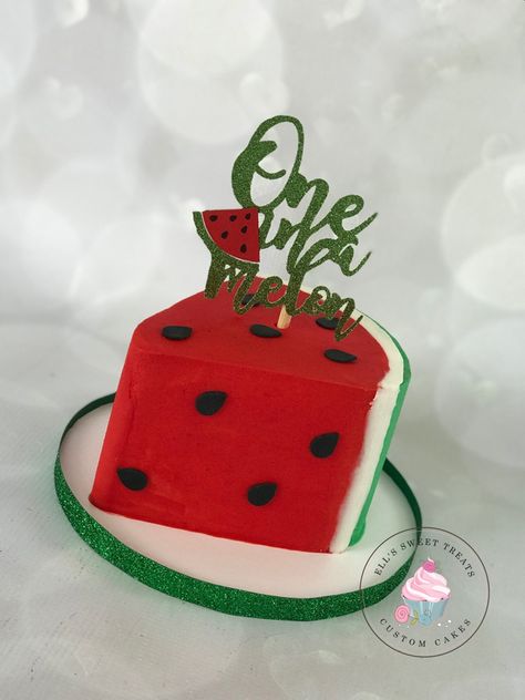 Watermelon slice smash cake / one in a melon Watermelon Slice Cake, One In A Melon First Birthday Cake Smash, Watermelon Smash Cake First Birthdays, One In A Melon Smash Cake, One In A Melon First Birthday Cake, Watermelon Smash Cake, Watermelon Cake Smash, Watermelon Photoshoot, One In A Melon Cake