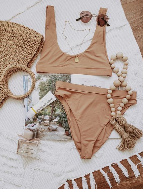 neutral swimsuit + spf https://www.instagram.com/p/CBoLnj3An73/?igshid=7m8nykfi0h90 Neutral Swimsuit, Pool Party Dresses, Summer Necessities, Cute Beach Outfits, Retro Bathing Suits, Swimwear Shoot, Pool Party Outfits, Cool Girl Style, Linen Shirts Women