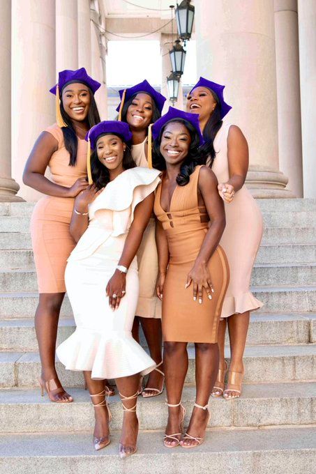 Graduation Outfit Ideas University Black Women, College Grad Dresses, Graduation Dress University, Graduation Outfit Ideas University, Graduation Outfits For Women, Graduation Outfit College, Graduation Dress College, Graduation Outfit Ideas, Graduation Look