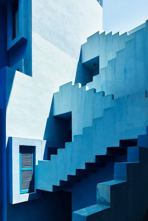 Amazing Stairs, Ricardo Bofill, Colour Architecture, Spain Design, Blue Inspiration, Stairway To Heaven, Apartment Complexes, Red Walls, Zaha Hadid