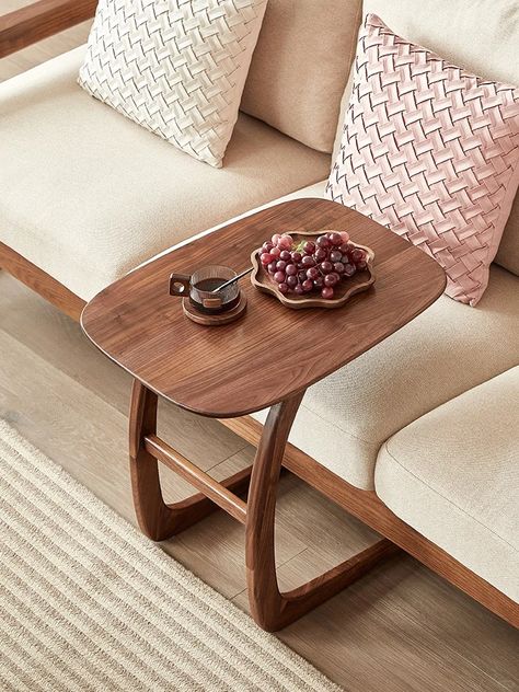 It's not just a side table, it's a shelf and coffee table. 🍵
With its simple design and smooth lines, it blends perfectly with any style of furniture, whether it is placed in the living room or bedroom. 🛋️
It has a round table design that is both practical and beautiful, and can hold a variety of small items to make your home look more neat and organized Round Table Design, Big Living Room, Center Table Living Room, Center Tables, Japanese Flower, Centre Table, Dining And Living Room, Century Decor, House Furniture Design