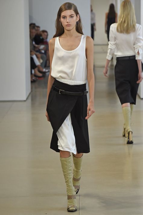 Jil Sander RTW Spring 2015 가을 패션, 2015 Fashion, Spring Summer 2015, Mode Inspiration, Jil Sander, Milan Fashion Week, Look Fashion, Spring Summer Fashion, Runway Fashion