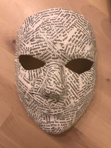 Plaster Masks Ideas, Mascaras Aesthetic, Diy Learning Games, Festival Mask, Mask Project, Cardboard Mask, Paper Mache Mask, Cute Masks, Mask Tutorial