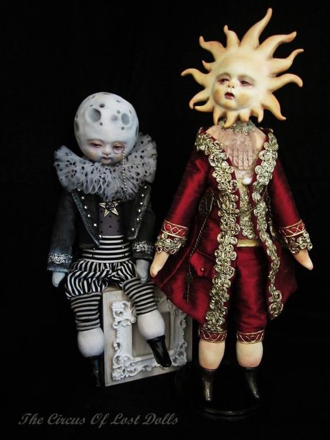 The Moon Art, Pierrot Clown, Arte Sketchbook, Arte Inspo, Creepy Dolls, Wild Things, Moon Art, Ooak Dolls, Cute Dolls