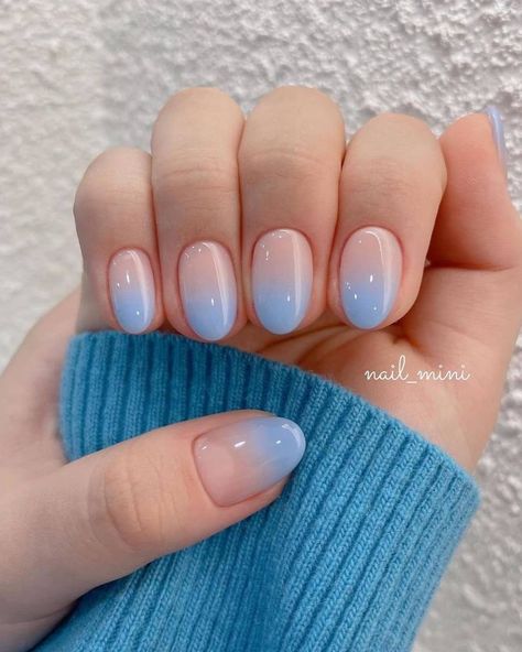 Blue Ombre Nails, Chic Nail Designs, Cute Simple Nails, Nail Design Inspiration, Ombre Nail Designs, Bleu Pastel, Nail Forms, Pastel Nails, Oval Nails