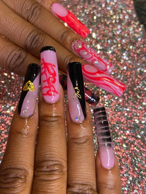 Black girl nails trendy nail inspo black nail polish. Gel x play boy nails. Nude nail designs. Rhinestone nails. Birthday nails. Croc nail design . Euphoria nails Playboi Carti Nails, Carti Nails, Nail Inspo Black, Football Halloween Costume, Football Halloween, Tapered Square Nails, Dope Nail Designs, Nails Red, Beauty Inspo