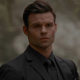 Elijah Vampire Diaries, Narnia Costumes, Edmund Narnia, Elijah The Originals, Narnia Prince Caspian, Elijah Mikaelson, The Mikaelsons, Man In A Suit, Daniel Gillies