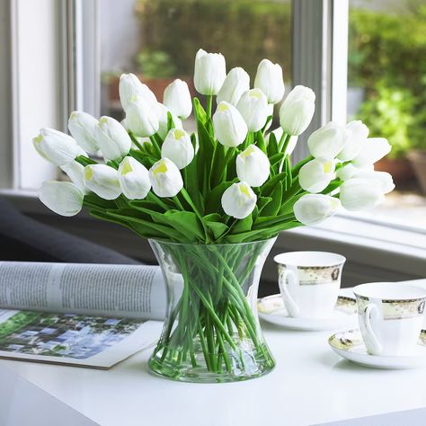 Tulpen Arrangements, Growing Tulips, Tulips Arrangement, Clear Glass Vase, Tulips In Vase, Artificial Flower Bouquet, Home Wedding Decorations, Real Touch Flowers, Clear Glass Vases