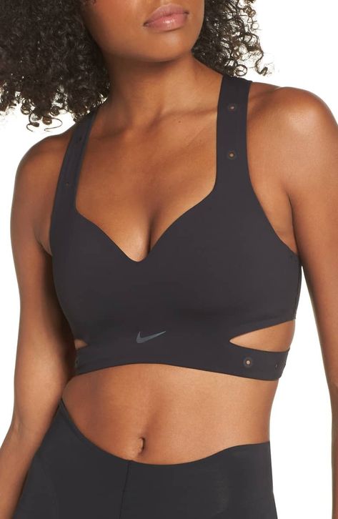 Sports Bra Fashion, Sports Bra Outfit, Crossfit Clothes, Bra Outfit, Workout Plan For Women, Cute Bras, White Sports Bra, Bra Style, Nike Sports Bra