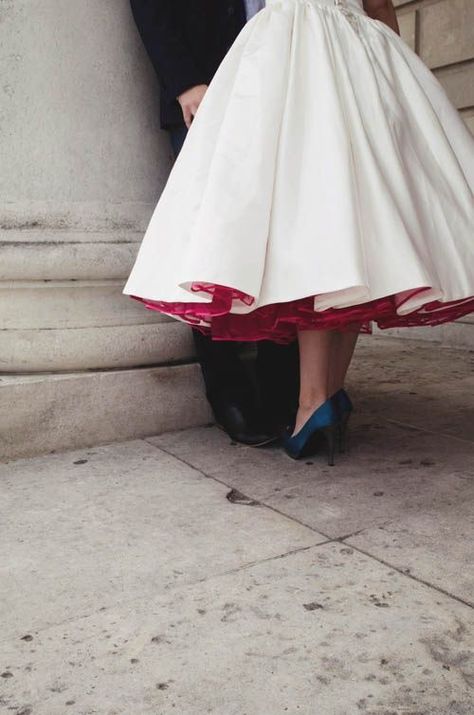 Happy 4th Of July   Link Love! - Something Turquoise Low Key Portraits, Wedding Dresses 50s, Wedding Shoes Vintage, Rockabilly Wedding, Red Wedding Theme, Wedding Shoes Low Heel, Tea Length Wedding, Pnina Tornai, Tea Length Wedding Dress