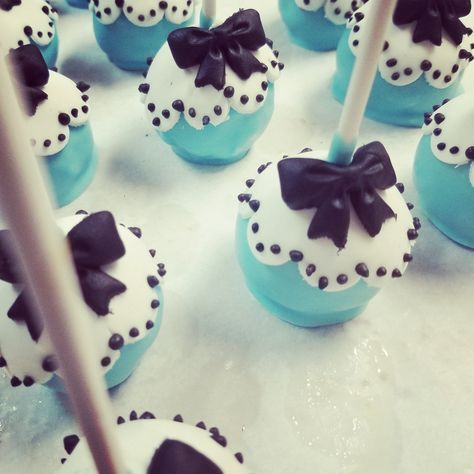 Alice In Wonderland Cake Pops, Alice In Wonderland Cake, Wonderland Cake, Alice In Wonderland Cakes, Cakepops, 1st Bday, Cake Pops, Alice In Wonderland, 1st Birthday