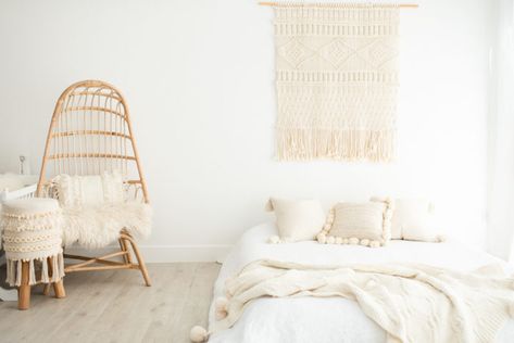 B COUTURE PHOTOGRAPHY STUDIO TOUR…White Natural Light » B Couture Photography Bedroom Photo Studio Ideas, Classic Couch, Photo Studio Design, Photography Studio Decor, White Washed Floors, Couture Photography, Studio Vibes, Photography Studio Design, Home Studio Ideas