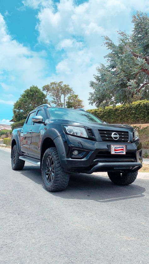 Np 300 Frontier, Frontier Np300, Best Off Road Vehicles, Nissan Np300, Pickup Camper, Nissan Trucks, Custom Pickup Trucks, Nissan Navara, Off Roading