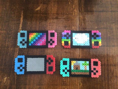 Super cute and so easy Melty Beads Ideas Aesthetic, Pearler Bead Patterns Easy Cute, Perel Beads Ideas, Perler Bead Nintendo, Pyssla Ideas, Melty Bead Designs, Melt Beads Patterns, Easy Perler Bead Patterns, Pearl Beads Pattern