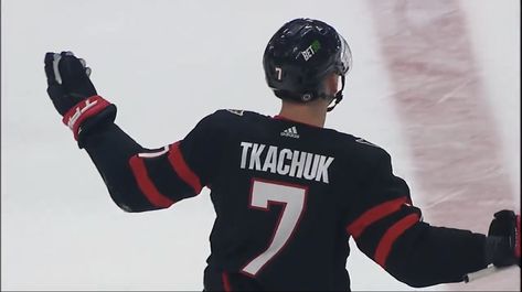 Brady Tkachuk is one of the youngest captains in the NHL. Brady Tkachuk, Detroit Red Wings, Red Wings, Ice Hockey, Night In, Last Night, Nhl, Victorious, Hockey