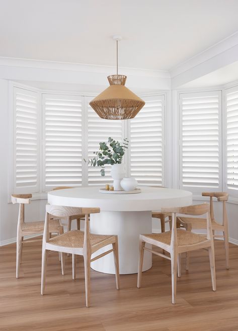 Hamptons Dining Room, Dinning Spaces, Neutral Coastal Living Room, White Beveled Subway Tile, Coastal Dining Room, Dining Table Decoration, Spindle Dining Chair, Renovation Inspiration, Eating Area