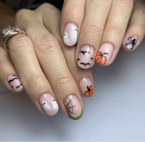 Halloween Pedicure Ideas, Fun Halloween Nails, Cartoon Nails, Pink Nail Colors, Simple Fall Nails, Cute Halloween Nails, Pumpkin Nails, Seasonal Nails, Cute Gel Nails