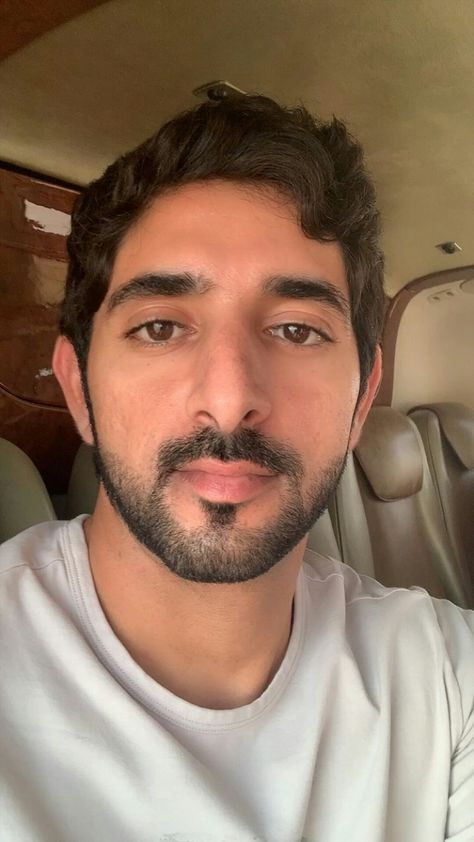 Prince Of Dubai, Prince Hamdan, Handsome Men Quotes, Royal Family Pictures, Pictures Of Prince, Mohammed Bin Rashid Al Maktoum, Prince Mohammed, Prince Crown, Rashid Al Maktoum