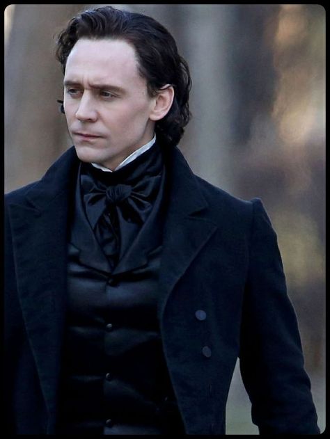 Tom Hiddleston Tom Hiddleston Crimson Peak, Little Dorrit, Thomas Sharpe, Newest Horror Movies, Crimson Peak, Thomas William Hiddleston, Tilda Swinton, Movies And Series, Loki Marvel