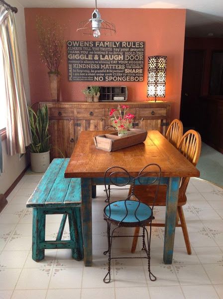 Banco para el comedor | Decorar tu casa es facilisimo.com Dining Table Rustic, Farmhouse Dining Table, Interior Deco, Shop Chair, Rustic Dining, Room Table, Country Kitchen, 인테리어 디자인, Dining Room Decor