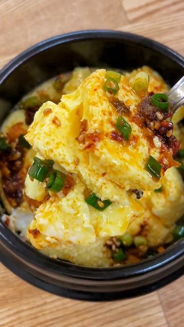 Chili Crisp, Steamed Eggs, Chili Oil, Recipes Breakfast, Scrambled Eggs, Egg Recipes, Korean Food, To Shine, Childhood Memories