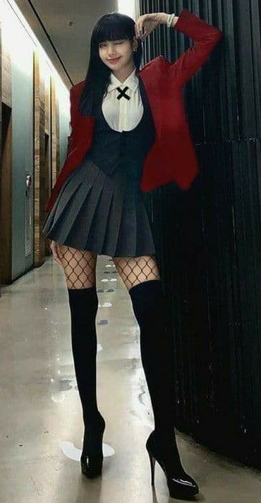 Kpop Costume, Lisa Blackpink Hot Photoshoot, Spiderman Outfit, Blackpink Outfits, Lisa Manoban, Body Reference, Black Pink Instagram, Cute Cosplay, Instagram Funny