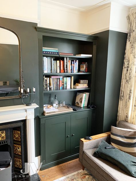 Built In Shelves Living Room Alcove, Alcove Shelving Dining Room, Built In Shelves Alcove, Living Room Alcoves, Dining Room Alcove Ideas, Alcove Bookshelf, Bookcase Alcove, Living Room Alcove Ideas, Fireplace Alcove Ideas