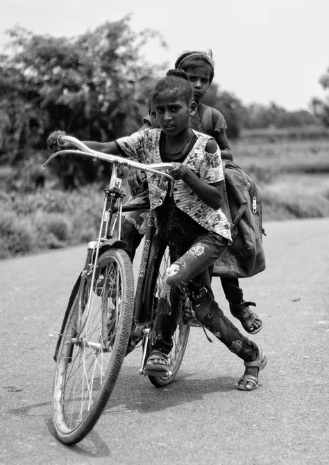 #india #street #cycle #child #road #streets #indian #indianpeople #bw #bwphoto #bwphotos #incredible India Street, Indian People, Bw Photo, Cycling, The Incredibles, India, Road, Quick Saves, Instagram