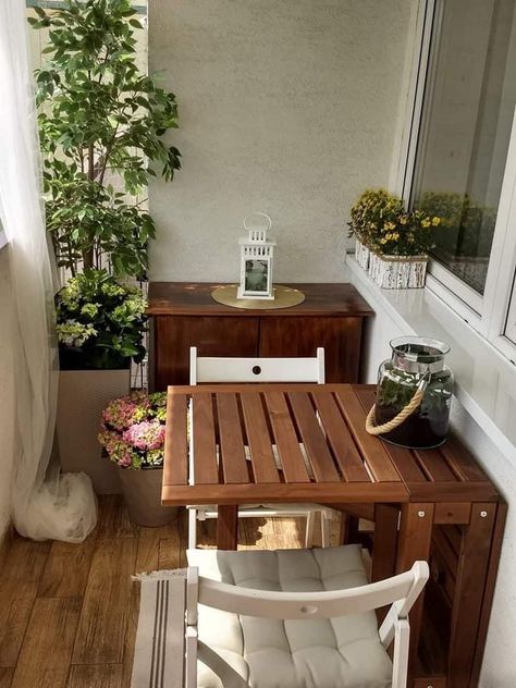 Balcony Decoration Ideas, Balcon Mic, Gardening Tips And Tricks, Balcony Gardens, Balcony Gardening, Balkon Decor, Balcony Decoration, Small Balcony Design, Balcony Ideas Apartment