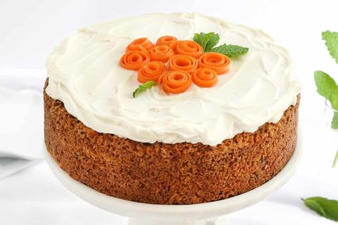 Single Layer Carrot Cake, Single Layer Carrot Cake Recipe, Carrot Cake Decoration, Candied Carrots, Carrot Cake With Cream Cheese, Carrot Flowers, Basic Cake, Cake With Cream Cheese Frosting, Cream Cheese Frosting Recipe