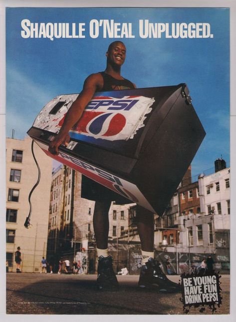 PEPSI Shaquille O'Neal PRINT AD '90s  Gives the feeling of Shaq being "larger than life." King Cyrus, Sport Marketing, Shaquille O’neal, Pepsi Ad, Mode Rihanna, Nba Art, Scottie Pippen, Basketball Posters, Nba Pictures