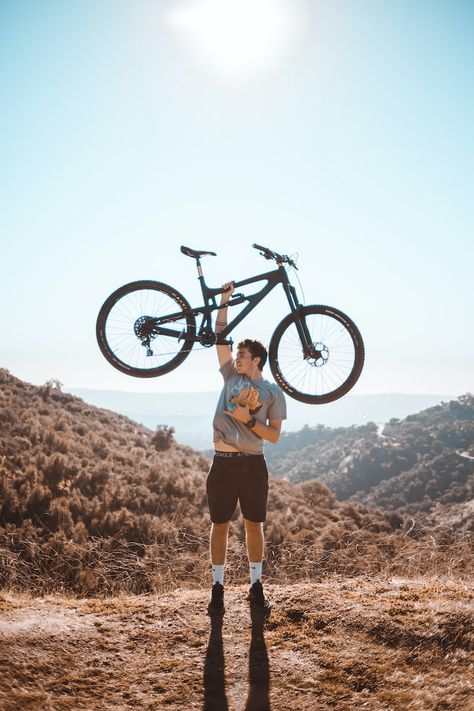 Bicycle Pictures, Mountain Biking Photography, Bicycle Photography, Bike Pictures, Bicycle Mountain Bike, Bike Photography, Bike Parking, Photography Challenge, Personal Fitness