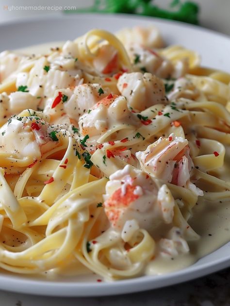 Savor The Elegance Of Creamy Crab Fettuccine Alfredo - A Culinary Masterpiece - My Home Made Recipe Pasta Dishes With Crab, Crab Alfredo Pasta Recipes, Crab Fettucini Alfredo, Seafood Fettuccine Alfredo Recipes, Crab Fettuccine Recipe, Crabmeat Pasta, Crab Alfredo Recipe, Crab Alfredo Pasta, Crab Fettuccine Alfredo