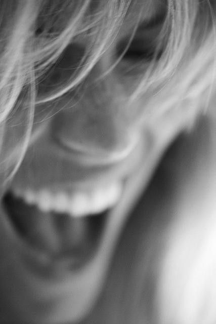 . Julia Roberts, Just Smile, Happy People, Smile Face, Beautiful Smile, Wise Quotes, White Photography, Black And White Photography, Make You Smile