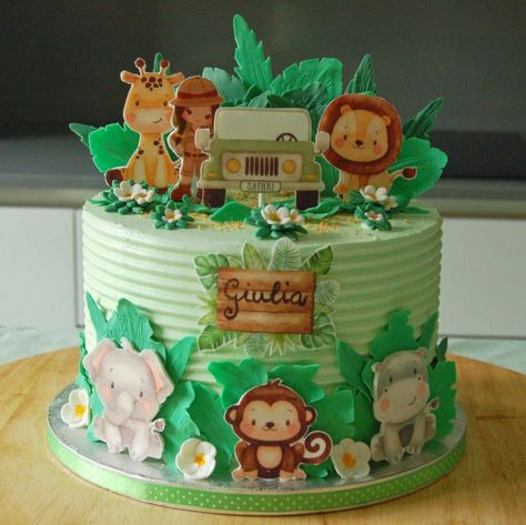 Jungle Safari Cake Buttercream, Jungle Theme Cream Cake, Layer Cake Jungle, Butter Icing Cake Designs, Animal Cakes For Kids, Cupcakes Safari, Pastel Safari, Swiss Merengue, Buttercream Icing Cake