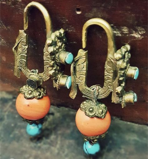 Tibetan Jewellery, Antique Turquoise Jewelry, Tibetan Earrings, Antique Turquoise, Mermaid Ring, Tibetan Jewelry, Jewelry Antique, Ancient Jewelry, Gold Earrings Designs