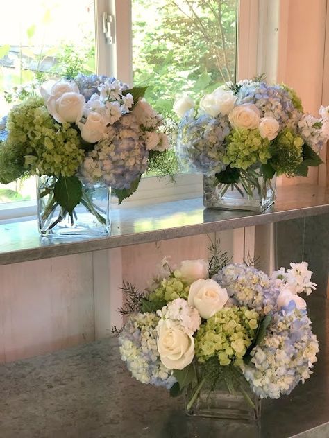 Dusty Blue Bridal Shower Backdrop, Bridal Shower Chinoiserie, Blue Bridal Shower Flowers, Wedding Shower Flower Arrangements, Wedding Shower Flowers, Something Blue Themed Party, Blue Bridal Shower Table Decor, Baby Boy Shower Flower Arrangements, Something Blue Bridal Brunch