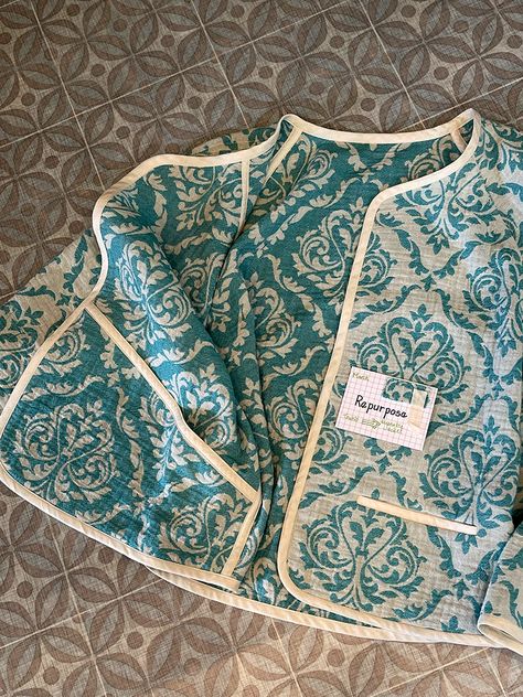 A Year of "Re": Towels Repurposed as a Reversible Jacket - Threads Sustainable Sewing, Quilted Jacket Pattern, Jacket Inspiration, White Wrap Blouse, Threads Magazine, University Style, Spring Jacket, Turkish Towels Beach, Linen Jumpsuit