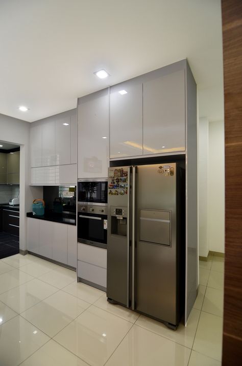 Kitchen Cabinets Fridge Side, Tall Units In Kitchen With Fridge, Kitchen Tall Unit Wall, Fridge And Oven Cabinet, Modern Kitchen Fridge Cabinet, Kitchen Tall Cabinet Ideas Modern, Fridge Partition Design, Fridge Color Ideas, Modern Fridge Design