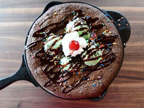 Layered Brownie Skillet Sundae Recipe | Ree Drummond | Food Network Skillet Brownie Recipe, Brownie Skillet, Skillet Desserts, Ree Drummond Recipes, Sundae Recipes, Skillet Brownie, Chocolate Chip Ice Cream, Chocolate Sandwich, Chocolate Sandwich Cookies