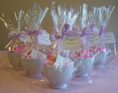 I made these to be given away as favours at a baby's baptism. Cake inside the teacup with a hand moulded sleeping baby girl on top. Girl Baptism Centerpieces, Christening Souvenirs, Baptism Favors Girl, Chantilly Cake, Wedding Table Layouts, Cake Inside, Baptism Party Favors, Baptism Centerpieces, First Communion Party