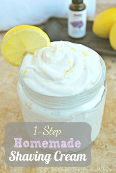 Homemade Shave Cream, Homemade Shaving Cream For Women, Diy Shave Cream, Diy Shaving Cream For Women, Homemade Creams, Diy Homesteading, Diy Shaving Cream, Homemade Shaving Cream, Natural Shaving Cream