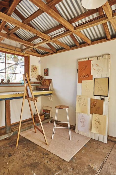 21 Best She Sheds Ever - Ideas & Plans for Cute She Sheds Art Studio Shed Interior, Tiny She Shed, Rustic She Shed, She Shed Art Studio, Shed Homes Interior, She Shed Studio, Backyard Art Studio, Backyard Office Shed, She Shed Interior