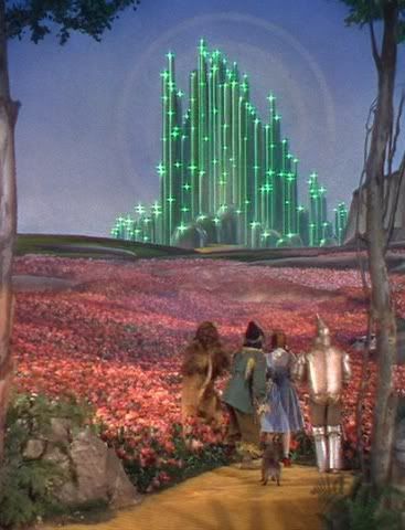 Wizard of Oz Camporee Cabin decoration ideas -- use green christmas lights to outline the cabin -- Emerald city wizard of oz Wizard Of Oz Pictures, Wizard Of Oz Movie, Wizard Of Oz 1939, Land Of Oz, The Wonderful Wizard Of Oz, Brick Road, Yellow Brick Road, The Wizard Of Oz, Judy Garland