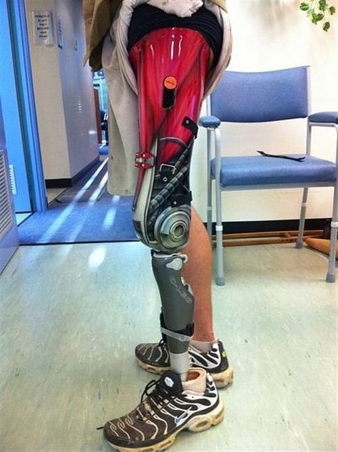 Prosthetic Device, Chromatography For Kids, Orthotics And Prosthetics, Biomechanical Tattoo, Prosthetic Leg, Science For Kids, Robotics, Leg Tattoos, Cyberpunk